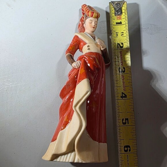 Lenox Catherine Porcelain Figurine Medieval Period Great Fashions Of History - Picture 5 of 5